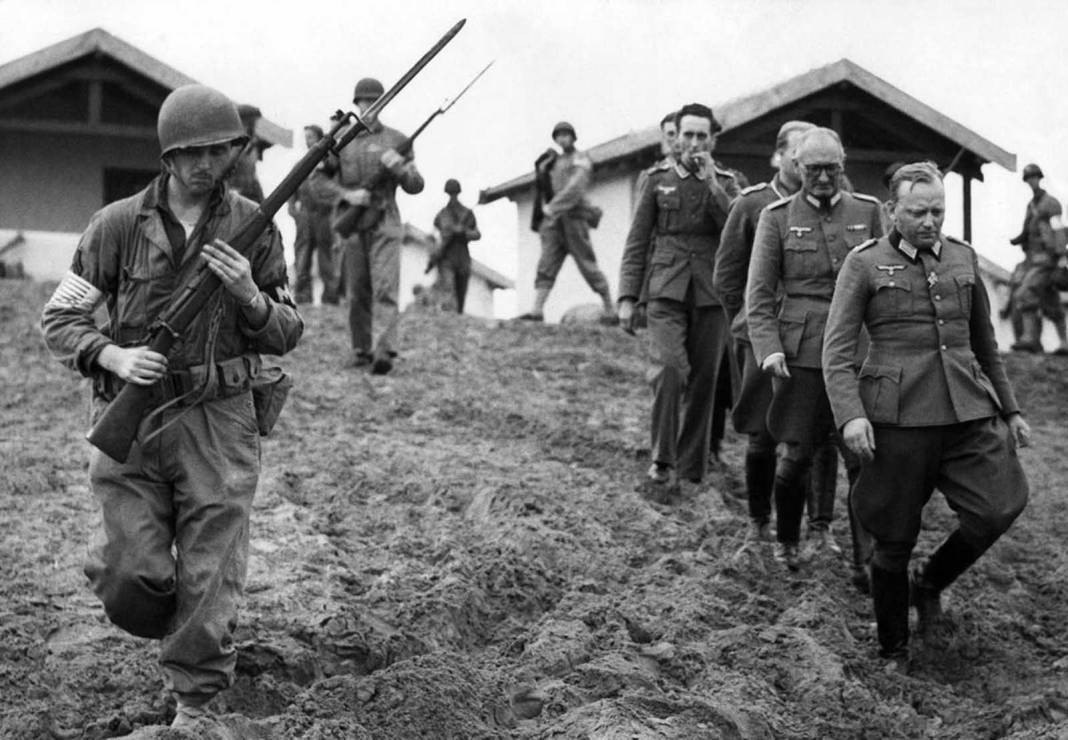 İnsanlık tarihinin kara lekesi: İkinci Dünya Savaşı - Resim: 13